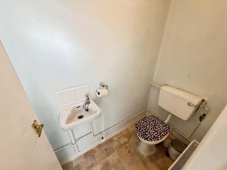 2 bedroom Detached house to let in Wharf Road, Woodston, Peterborough, PE2