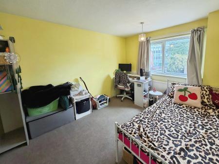 2 bedroom Detached house to let in Wharf Road, Woodston, Peterborough, PE2