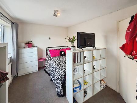 2 bedroom Detached house to let in Wharf Road, Woodston, Peterborough, PE2