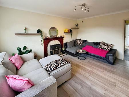 2 bedroom Detached house to let in Wharf Road, Woodston, Peterborough, PE2