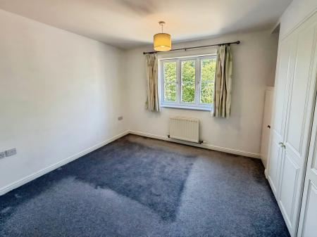 2 bedroom Flat to let in Regal Place, Fletton, Peterborough, PE2