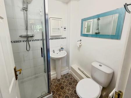 2 bedroom Flat to let in Regal Place, Fletton, Peterborough, PE2