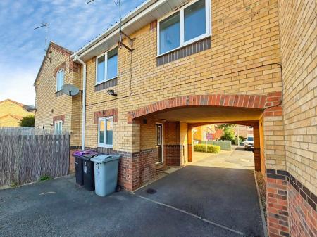 1 bedroom Maisonette to let in Buttercup Court, Deeping St James, PE6