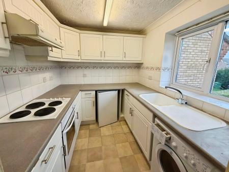 1 bedroom Maisonette to let in Buttercup Court, Deeping St James, PE6