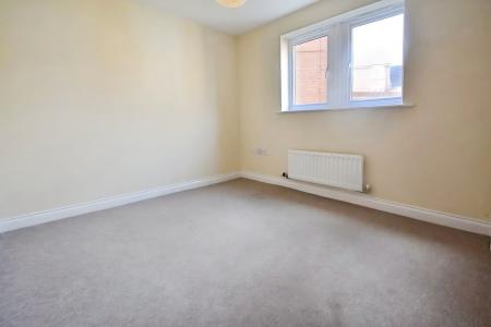 5 bedroom Town house to let in Tinus Avenue, Hampton Vale, Peterborough, PE7