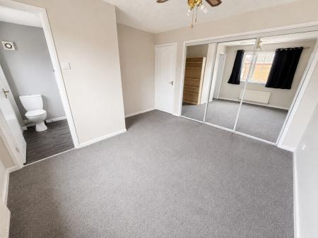 4 bedroom Detached house for sale in Wigmore Drive, Stanground, Peterborough, PE2