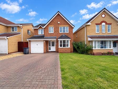 4 bedroom Detached house for sale in Wigmore Drive, Stanground, Peterborough, PE2