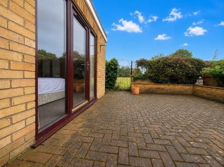 2 bedroom Semi-detached bungalow for sale in Yarwell Close, Orton Longueville, Peterborough, PE2