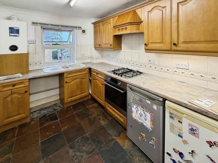 2 bedroom Flat to let in Bridge Street, Deeping St James, PE6