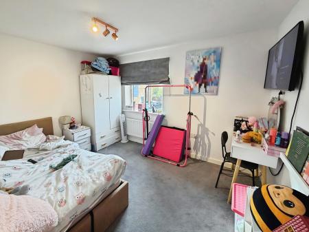 3 bedroom Detached house to let in Chamberlain Way, Gunthorpe, Peterborough, PE4