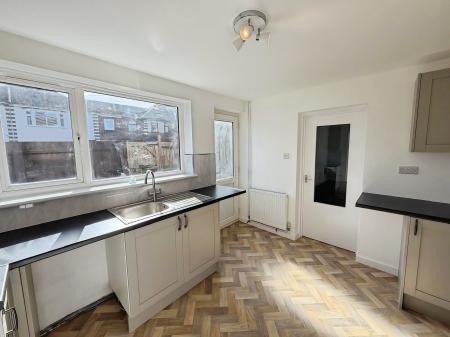 2 bedroom Semi-detached house to let in Park Terrace, Dogsthorpe, Peterborough, PE1