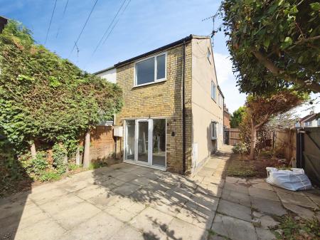 2 bedroom Semi-detached house to let in Park Terrace, Dogsthorpe, Peterborough, PE1
