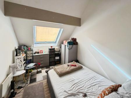 2 bedroom Flat to let in Misterton Court, Ortonplaza, Orton Goldhay, Peterborough, PE2
