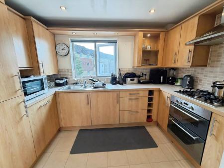 2 bedroom Flat to let in Osier Avenue, Peterborough, PE7