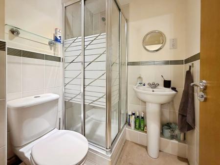 2 bedroom Flat to let in Osier Avenue, Peterborough, PE7