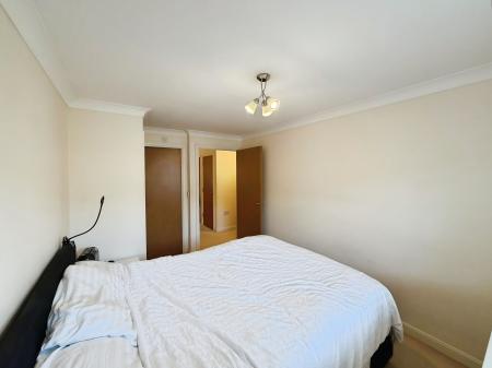 2 bedroom Flat to let in Osier Avenue, Peterborough, PE7