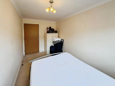 2 bedroom Flat to let in Osier Avenue, Peterborough, PE7