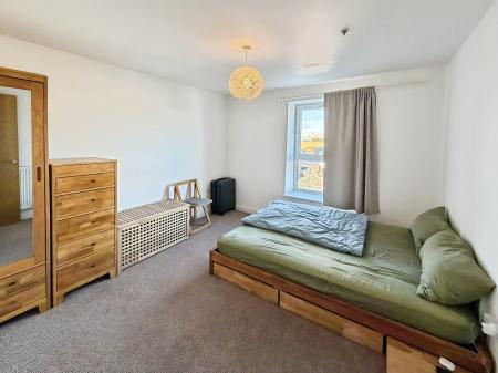 1 bedroom Flat to let in Hereward Tower, Broadway, Peterborough, PE1