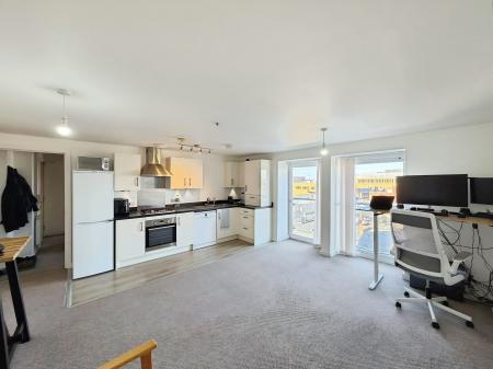 1 bedroom Flat to let in Hereward Tower, Broadway, Peterborough, PE1