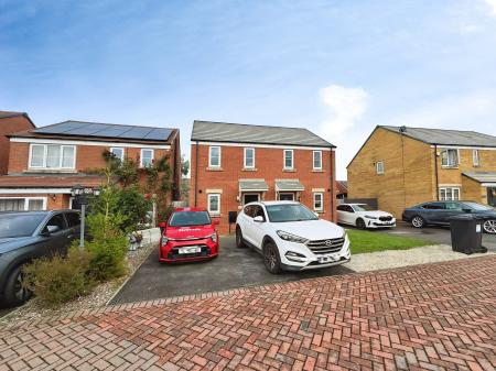 2 bedroom Semi-detached house to let in Barnsdale Drive, Hampton Gardens, Peterborough, PE7