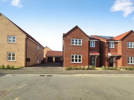 59 Harrier Way, Market Deeping, PE6