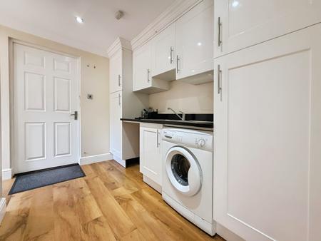 6 bedroom Detached house to let in Church Street, Peterborough, PE7