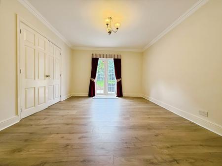 6 bedroom Detached house to let in Church Street, Peterborough, PE7