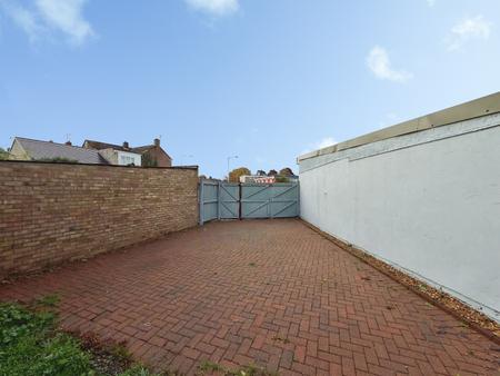3 bedroom Detached house to let in Dogsthorpe Road, Dogsthorpe, Peterborough, PE1
