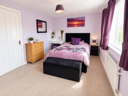 2 bedroom End of terrace house for sale in Western Avenue, Dogsthorpe, Peterborough, PE1