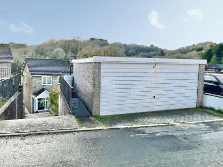 3 bedroom Semi-detached house for sale in Carnoustie Drive, Saltash, PL12