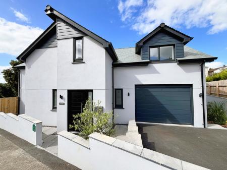 4 bedroom Detached house for sale in Castle View, St. Stephens, Saltash, PL12
