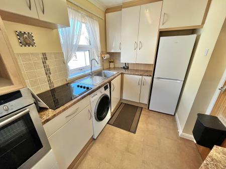 1 bedroom Apartment for sale in Cedar Court, Saltash, PL12
