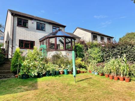 4 bedroom Detached house for sale in Deacon Drive, Saltash, PL12