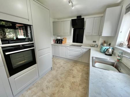 4 bedroom Detached house for sale in Deacon Drive, Saltash, PL12