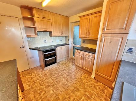 2 bedroom Semi-detached bungalow for sale in Higher Brooklands, Harrowbarrow, PL17