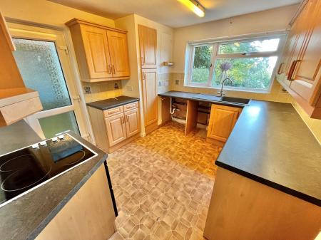 2 bedroom Semi-detached bungalow for sale in Higher Brooklands, Harrowbarrow, PL17