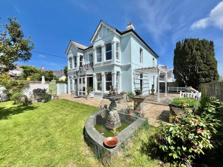 4 bedroom Detached house for sale in Essa Road, Saltash, PL12