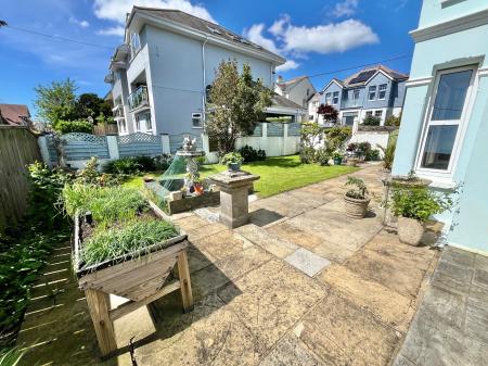 4 bedroom Detached house for sale in Essa Road, Saltash, PL12