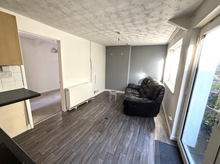 1 bedroom Bungalow to let in Fore Street, Looe, PL13