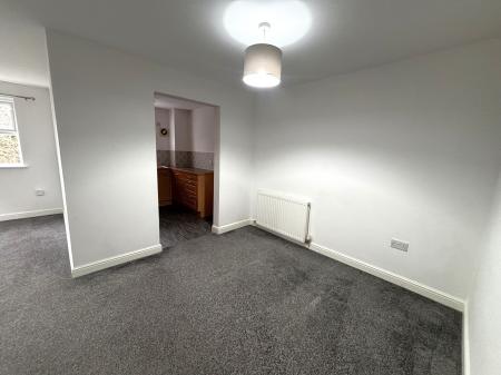 2 bedroom Flat to let in Lyndon Court, Pillmere, Saltash, PL12