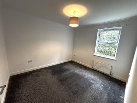 2 bedroom Flat to let in Lyndon Court, Pillmere, Saltash, PL12