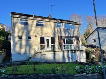 Trelawney Road, Saltash, PL12