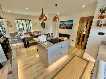 3 bedroom Semi-detached house for sale in Geffery Close, Saltash, PL12