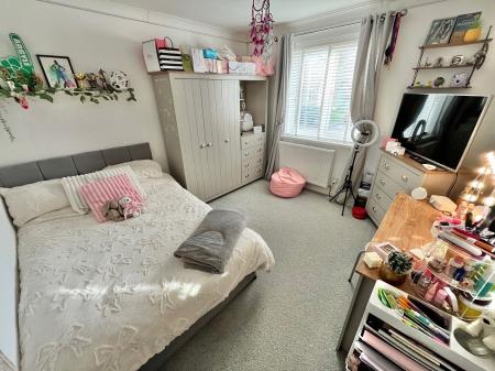 3 bedroom Semi-detached house for sale in Geffery Close, Saltash, PL12