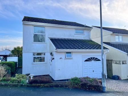 Andrews Way, Saltash, PL12