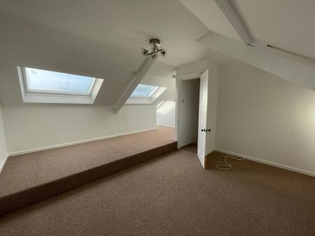 4 bedroom Terraced House to let in Higher Port View, Saltash, PL12