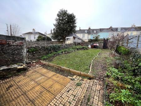 4 bedroom Terraced House to let in Higher Port View, Saltash, PL12