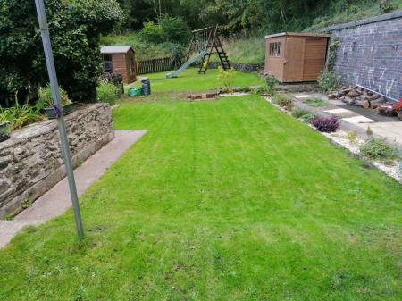 2 bedroom Semi-detached house to let in Lower Combe, Brixton, PL8