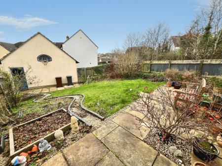 3 bedroom Semi-detached house for sale in Bridal Way, Pillmere, Saltash, PL12