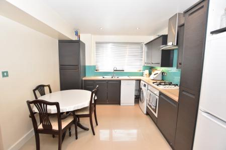 3 bedroom Maisonette to let in Brunel Heights, Saltash, PL12